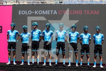 2022-05-12 - Eolo-Kometa Cycling team  - 2022 GIRO D'ITALIA - STAGE 6 - PALMI - SCALEA - GIRO D'ITALIA - CYCLING