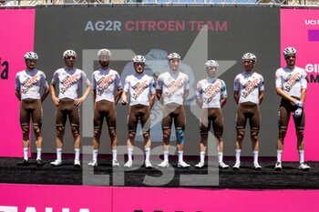 2022-05-12 - Ag2r Citroen team  - 2022 GIRO D'ITALIA - STAGE 6 - PALMI - SCALEA - GIRO D'ITALIA - CYCLING