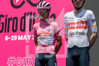 2022-05-12 - Lopez Perez Juan Pedro pink shirt  - 2022 GIRO D'ITALIA - STAGE 6 - PALMI - SCALEA - GIRO D'ITALIA - CYCLING