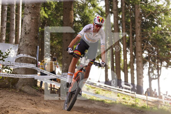 28/08/2022 - VALERO SERRANO David  during UCI Mountain Bike World Championships in Les Gets 2022 Men Elite Cross-country Olympic - Final August 28, 2022, France - 2022 UCI MOUNTAIN BIKE WORLD CHAMPIONSHIPS - MTB - MOUNTAIN BIKE - CICLISMO