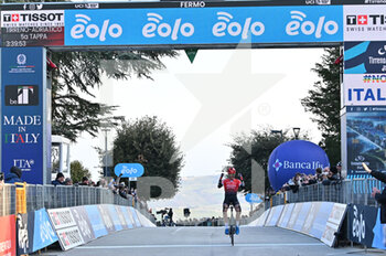 2022-03-11 - Barguil Warren #191 (FRA) - Team Arkea - Samsic winner finish line - TAPPA 5 - SEFRO-FERMO - TIRRENO - ADRIATICO - CYCLING