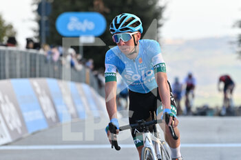 2022-03-11 - Fortunato Lorenzo #104 (ITA) - Eolo-kometa Cycling Teamr - finish line - TAPPA 5 - SEFRO-FERMO - TIRRENO - ADRIATICO - CYCLING