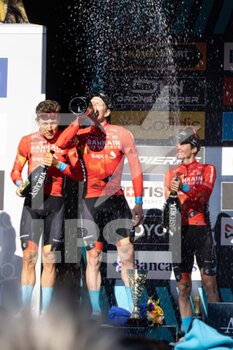 2022-03-13 - Damiano Caruso of Italy, Phil Bauhaus of Germany, Pello Bilbao López De Armentia of Spain, and Team Bahrain Victorious celebrating at podium with champagne as best team prize winner during the 57th Tirreno-Adriatico 2022 - Stage 7 a 159km stage from San Benedetto del Tronto to San Benedetto del Tronto / #TirrenoAdriatico / #WorldTour / on March 13, 2022 in San Benedetto del Tronto, Italy. ©Photo: Cinzia Camela. - 7^ TAPPA SAN BENEDETTO DEL TRONTO - TIRRENO - ADRIATICO - CYCLING