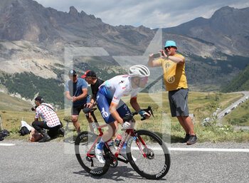 2022-07-13 - Pierre Latour of TotalEnergies during the Tour de France 2022, cycling race stage 11, Albertville - Col du Granon Serre Chevalier (152 Km) on July 13, 2022 in Serre Chevalier, France - CYCLING - TOUR DE FRANCE 2022 - STAGE 11 - TOUR DE FRANCE - CYCLING