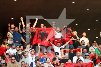 2022-08-25 - Supporters during the boxing match between Florian Marku and Miguel parra for WBC welter weight silver interim, on August 25, 2022 at Air Albania Stadium in Tirana. Photo Nderim KACELI /Kristi Mukollari - 2022 WBC SILVER WELTERWEIGHT TITLE - FLORIA MARKU VS MIGUEL PARRA RAMIREZ - BOXING - CONTACT