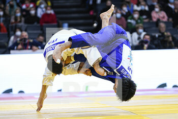 2022-02-05 - Men's -73 kg, Fabio Basile of Italy throws Hashimoto Soichi of Japan during the Paris Grand Slam 2022, IJF World Judo Tour on February 5, 2022 at Accor Arena in Paris, France - PARIS GRAND SLAM 2022, IJF WORLD JUDO TOUR - JUDO - CONTACT