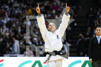 2022-02-05 - Women's -52 kg, Amandine Buchard of France celebrates her victory in the final during the Paris Grand Slam 2022, IJF World Judo Tour on February 5, 2022 at Accor Arena in Paris, France - PARIS GRAND SLAM 2022, IJF WORLD JUDO TOUR - JUDO - CONTACT