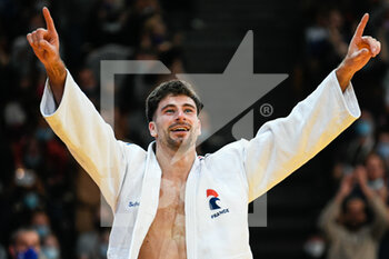2022-02-05 - Men's -73 kg, Benjamin Axus of France celebrates his victory during the bronze medal contest of the Paris Grand Slam 2022, IJF World Judo Tour on February 5, 2022 at Accor Arena in Paris, France - PARIS GRAND SLAM 2022, IJF WORLD JUDO TOUR - JUDO - CONTACT