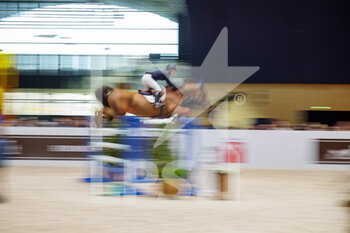 2022-03-18 - Angelica AUGUSTSSON ZANOTELLI (SWE) riding KALINKA VAN DE NACHTEGAELE during the Prix Hermes Sellier at the Saut-Hermes 2022, equestrian FEI event on March 18, 2022 at the ephemeral Grand-palais in Paris, France - SAUT-HERMèS 2022, EQUESTRIAN FEI EVENT  - INTERNATIONALS - EQUESTRIAN
