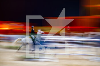 2022-03-18 - Janika SPRUNGER (SUI) riding CARLOTTA 276 during the Prix Hermes Sellier at the Saut-Hermes 2022, equestrian FEI event on March 18, 2022 at the ephemeral Grand-palais in Paris, France - SAUT-HERMèS 2022, EQUESTRIAN FEI EVENT  - INTERNATIONALS - EQUESTRIAN