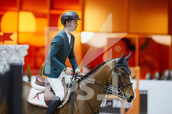 2022-03-18 - Steve GUERDAT (SUI) riding ALBFUEHREN'S MADDOX during the Prix Hermes Sellier at the Saut-Hermes 2022, equestrian FEI event on March 18, 2022 at the ephemeral Grand-palais in Paris, France - SAUT-HERMèS 2022, EQUESTRIAN FEI EVENT  - INTERNATIONALS - EQUESTRIAN