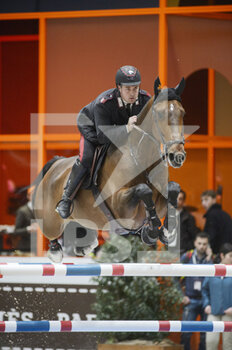 2022-03-19 - Emanuele GAUDIANO (ITA) riding NIKOLAJ DE MUSIC during the Saut Hermes prize at the Saut-Hermes 2022, equestrian FEI event on March 19, 2022 at the ephemeral Grand-palais in Paris, France - PRIX GL EVENTS AT THE SAUT-HERMES 2022, EQUESTRIAN FEI EVENT - INTERNATIONALS - EQUESTRIAN