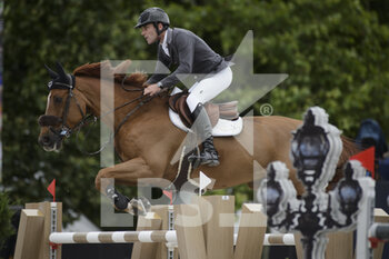 24/06/2022 - Mark MCAULEY riding Tiny Toon Semilly during the Prix Elle of the Longines Global Champions Tour 2022, Paris Eiffel Jumping, equestrian event on June 24, 2022 at Champ de Mars in Paris, France - EQUESTRIAN - LONGINES GLOBAL CHAMPIONS TOUR 2022 - PARIS EIFFEL JUMPING - INTERNAZIONALI - EQUITAZIONE
