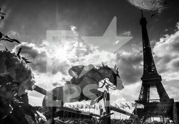 2022-06-24 - André AMERICO DE MIRANDA riding Hilfinger van de Zuuthoeve during the Longines Global Champions Tour 2022, Paris Eiffel Jumping, equestrian event on June 24, 2022 at Champ de Mars in Paris, France - EQUESTRIAN - LONGINES GLOBAL CHAMPIONS TOUR 2022 - PARIS EIFFEL JUMPING - INTERNATIONALS - EQUESTRIAN