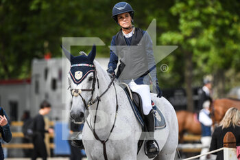 26/06/2022 - Monica MCCOURT of United States riding RMF Utah Beach Un Prince during the Longines Global Champions Tour 2022, Paris Eiffel Jumping, equestrian event on June 26, 2022 at Champ de Mars in Paris, France - EQUESTRIAN - LONGINES GLOBAL CHAMPIONS TOUR 2022 - PARIS EIFFEL JUMPING - INTERNAZIONALI - EQUITAZIONE
