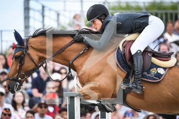 2022-06-26 - Jessica SPRINGSTEEN of United States riding Hungry Heart during the Longines Global Champions Tour 2022, Paris Eiffel Jumping, equestrian event on June 26, 2022 at Champ de Mars in Paris, France - EQUESTRIAN - LONGINES GLOBAL CHAMPIONS TOUR 2022 - PARIS EIFFEL JUMPING - INTERNATIONALS - EQUESTRIAN