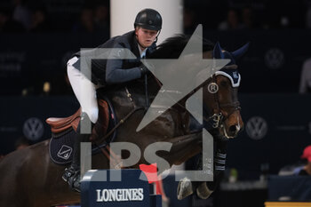 05/11/2022 - Harry Charles riding Aralyn Blue - 2022 LONGINES FEI JUMPING WORLD CUP - INTERNAZIONALI - EQUITAZIONE