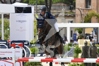 03/09/2022 - DENIS LYNCH (IRL), during the GCL of Rome R2 - 1.55m Against the clock - Individual Classification, on 3th September 2022 at the Circo Massimo in Rome, Italy. - 2022 LONGINES GLOBAL CHAMPIONS TOUR  - INTERNAZIONALI - EQUITAZIONE