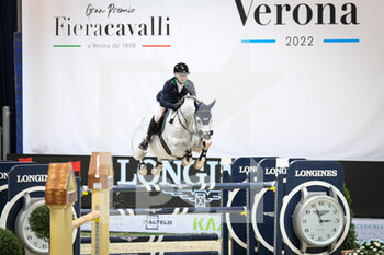 2022-11-06 - Denis Lynch (horse: Cornets Iberio) - 2022 LONGINES FEI JUMPING WORLD CUP - INTERNATIONALS - EQUESTRIAN