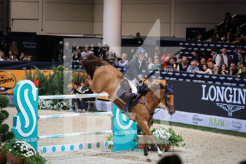 2022-11-06 - Lars Bak Andersen (horse: Carl-Heinz B.) - 2022 LONGINES FEI JUMPING WORLD CUP - INTERNATIONALS - EQUESTRIAN