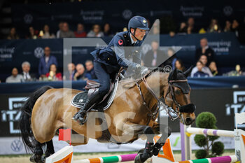 2022-11-06 - Lorenzo de Luca  (horse: F One USA ) - 2022 LONGINES FEI JUMPING WORLD CUP - INTERNATIONALS - EQUESTRIAN