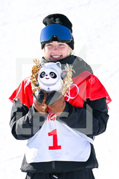 2022-02-06 - Zoi Sadowski-Synnott (NZL) Gold Medal during the Olympic Winter Games Beijing 2022, Snowboard, Women's Snowboard Slopestyle on February 6, 2022 at Genting Snow Park H & S Stadium in Zhangjiakou, China - OLYMPIC WINTER GAMES BEIJING 2022, FEBRUARY 06 - OLYMPIC WINTER GAMES BEIJING 2022 - OLYMPIC GAMES