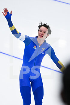 06/02/2022 - Nils van der Poel (SWE) Gold Medal during the Olympic Winter Games Beijing 2022, Speed Skating, Men's 5000m on February 6, 2022 at National Speed Skating Oval in Beijing, China - OLYMPIC WINTER GAMES BEIJING 2022, FEBRUARY 06 - OLIMPIADI INVERNALI BEIJING 2022 - GIOCHI OLIMPICI