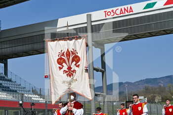 2022-03-26 - traditional flag-wavers of Florentine folklore of Scareria - HANKOOK 12H OF MUGELLO 2022 - ENDURANCE - MOTORS