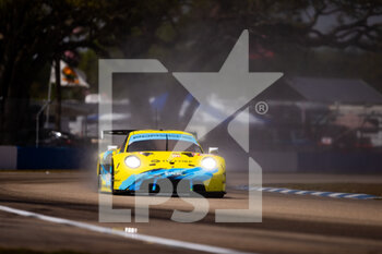 2022-03-16 - 88 ANDLAUER Julien (fra), POORDAD Fred (USA), LINDSEY Patrick (USA), Dempsey-Proton Racing, Porsche 911 RSR - 19, action during the 1000 Miles of Sebring, 1st round of the 2022 FIA World Endurance Championship on the Sebring International Raceway from March 16 to 18, in Sebring, Florida, United States of America - 1000 MILES OF SEBRING, 1ST ROUND OF THE 2022 FIA WORLD ENDURANCE CHAMPIONSHIP - ENDURANCE - MOTORS