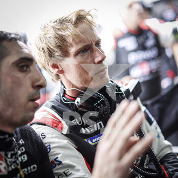 2022-03-16 - HARTLEY Brendon (nzl), Toyota Gazoo Racing, Toyota GR010 - Hybrid, portrait during the 1000 Miles of Sebring, 1st round of the 2022 FIA World Endurance Championship on the Sebring International Raceway from March 16 to 18, in Sebring, Florida, United States of America - 1000 MILES OF SEBRING, 1ST ROUND OF THE 2022 FIA WORLD ENDURANCE CHAMPIONSHIP - ENDURANCE - MOTORS