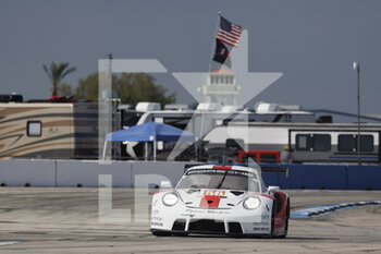 2022-03-16 - 56 IRIBE Brendan (usa), MILLROY Ollie (gbr), BARNICOAT Ben (gbr), Team Project 1, Porsche 911 RSR - 19, action , during the 1000 Miles of Sebring, 1st round of the 2022 FIA World Endurance Championship on the Sebring International Raceway from March 16 to 18, in Sebring, Florida, United States of America - 1000 MILES OF SEBRING, 1ST ROUND OF THE 2022 FIA WORLD ENDURANCE CHAMPIONSHIP - ENDURANCE - MOTORS