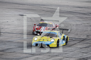 2022-03-16 - 88 ANDLAUER Julien (fra), POORDAD Fred (USA), LINDSEY Patrick (USA), Dempsey-Proton Racing, Porsche 911 RSR - 19, action , during the 1000 Miles of Sebring, 1st round of the 2022 FIA World Endurance Championship on the Sebring International Raceway from March 16 to 18, in Sebring, Florida, United States of America - 1000 MILES OF SEBRING, 1ST ROUND OF THE 2022 FIA WORLD ENDURANCE CHAMPIONSHIP - ENDURANCE - MOTORS