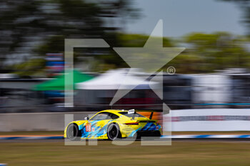2022-03-17 - 88 ANDLAUER Julien (fra), POORDAD Fred (USA), LINDSEY Patrick (USA), Dempsey-Proton Racing, Porsche 911 RSR - 19, action during the 1000 Miles of Sebring, 1st round of the 2022 FIA World Endurance Championship on the Sebring International Raceway from March 16 to 18, in Sebring, Florida, United States of America - 1000 MILES OF SEBRING, 1ST ROUND OF THE 2022 FIA WORLD ENDURANCE - ENDURANCE - MOTORS