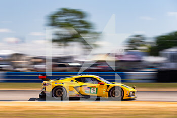 2022-03-17 - 64 MILNER Tommy (usa), TANDY Nick (gbr), Corvette Racing, Chevrolet Corvette C8.R, action during the 1000 Miles of Sebring, 1st round of the 2022 FIA World Endurance Championship on the Sebring International Raceway from March 16 to 18, in Sebring, Florida, United States of America - 1000 MILES OF SEBRING, 1ST ROUND OF THE 2022 FIA WORLD ENDURANCE - ENDURANCE - MOTORS