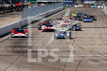 2022-03-18 - Start during the 1000 Miles of Sebring, 1st round of the 2022 FIA World Endurance Championship on the Sebring International Raceway from March 16 to 18, in Sebring, Florida, United States of America - 1000 MILES OF SEBRING, 1ST ROUND OF THE 2022 FIA WORLD ENDURANCE CHAMPIONSHIP - ENDURANCE - MOTORS