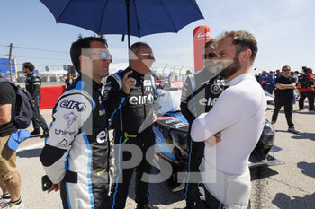 2022-03-18 - NEGRAO André (bra), Alpine Elf Team, Alpine A480 - Gibson, portrait, SINAULT Philippe (fra), team principal and owner of Signatech racing, portait, LAPIERRE Nicolas (fra), Alpine Elf Team, Alpine A480 - Gibson, portrait , during the 1000 Miles of Sebring, 1st round of the 2022 FIA World Endurance Championship on the Sebring International Raceway from March 16 to 18, in Sebring, Florida, United States of America - 1000 MILES OF SEBRING, 1ST ROUND OF THE 2022 FIA WORLD ENDURANCE CHAMPIONSHIP - ENDURANCE - MOTORS