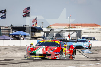 2022-03-18 - 52 MOLINA Miguel (spa), FUOCO Antonio (ita), AF Corse, Ferrari 488 GTE EVO, action during the 1000 Miles of Sebring, 1st round of the 2022 FIA World Endurance Championship on the Sebring International Raceway from March 16 to 18, in Sebring, Florida, United States of America - 1000 MILES OF SEBRING, 1ST ROUND OF THE 2022 FIA WORLD ENDURANCE CHAMPIONSHIP - ENDURANCE - MOTORS