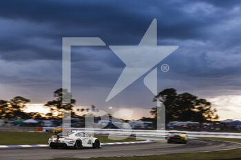 2022-03-18 - 91 BRUNI Gianmaria (ita), LIETZ Richard (aut), Porsche GT Team, Porsche 911 RSR - 19, action during the 1000 Miles of Sebring, 1st round of the 2022 FIA World Endurance Championship on the Sebring International Raceway from March 16 to 18, in Sebring, Florida, United States of America - 1000 MILES OF SEBRING, 1ST ROUND OF THE 2022 FIA WORLD ENDURANCE CHAMPIONSHIP - ENDURANCE - MOTORS