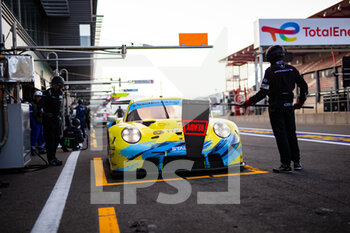 2022-05-06 - 88 POORDAD Fred (USA), LINDSEY Patrick (USA), HEYLEN Jan (bel), Dempsey-Proton Racing, Porsche 911 RSR - 19, action pit stop during the 6 Hours of Spa-Francorchamps 2022, 2nd round of the 2022 FIA World Endurance Championship on the Circuit de Spa-Francorchamps from May 5 to 7, 2022 in Francrochamps, Belgium - 6 HOURS OF SPA-FRANCORCHAMPS 2022, 2ND ROUND OF THE 2022 FIA WORLD ENDURANCE CHAMPIONSHIP - ENDURANCE - MOTORS