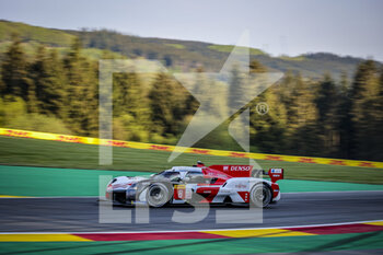 2022-05-06 - 08 BUEMI Sébastien (swi), HARTLEY Brendon (nzl), HIRAKAWA Ryo (jpn), Toyota Gazoo Racing, Toyota GR010 - Hybrid, action during the 6 Hours of Spa-Francorchamps 2022, 2nd round of the 2022 FIA World Endurance Championship on the Circuit de Spa-Francorchamps from May 5 to 7, 2022 in Francorchamps, Belgium - 6 HOURS OF SPA-FRANCORCHAMPS 2022, 2ND ROUND OF THE 2022 FIA WORLD ENDURANCE CHAMPIONSHIP - ENDURANCE - MOTORS