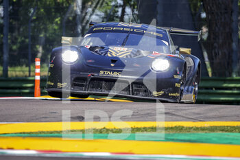 2022-05-12 - 77 BRUNI Gianmaria (ita), FERRARI Lorenzo (ita), RIED Christian (ger), Proton Competition, Porsche 911 RSR-19, action during the 4 Hours of Imola 2022, 2nd round of the 2022 European Le Mans Series on the Imola Circuit from May 12 to 15, in Imola, Italy - AUTO - ELMS - 4 HOURS OF IMOLA 2022 - ENDURANCE - MOTORS