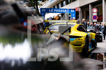 2022-06-03 - 88 POORDAD Fred (usa), LINDSEY Patrick (usa), HEYLEN Jan (bel), Dempsey-Proton Racing, Porsche 911 RSR - 19 during the Scrutineering of the 2022 24 Hours of Le Mans, 3rd round of the 2022 FIA World Endurance Championship, on the Circuit de la Sarthe, from June 3 to 4, 2022 in Le Mans, France - 24 HEURES DU MANS 2022 - SCRUTINEERING - ENDURANCE - MOTORS