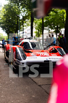 2022-06-04 - 708 PLA Olivier (fra), DUMAS Romain (fra), DERANI Felipe (bra), Glickenhaus Racing, Glickenhaus 007 LMH during the Scrutineering of the 2022 24 Hours of Le Mans, 3rd round of the 2022 FIA World Endurance Championship, on the Circuit de la Sarthe, from June 3 to 4, 2022 in Le Mans, France - 24 HEURES DU MANS 2022 - SCRUTINEERING - ENDURANCE - MOTORS