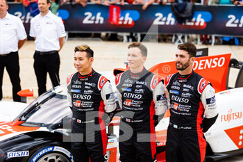 2022-06-04 - 07 CONWAY Mike (gbr), KOBAYASHI Kamui (jpn), LOPEZ Jose Maria (arg), Toyota Gazoo Racing, Toyota GR010 - Hybrid, portrait during the Scrutineering of the 2022 24 Hours of Le Mans, 3rd round of the 2022 FIA World Endurance Championship, on the Circuit de la Sarthe, from June 3 to 4, 2022 in Le Mans, France - 24 HEURES DU MANS 2022 - SCRUTINEERING - ENDURANCE - MOTORS