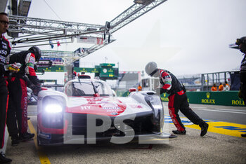 2022-06-05 - 07 CONWAY Mike (gbr), KOBAYASHI Kamui (jpn), LOPEZ Jose Maria (arg), Toyota Gazoo Racing, Toyota GR010 - Hybrid, pitlane, during the Test Day of the 2022 24 Hours of Le Mans, 3rd round of the 2022 FIA World Endurance Championship, on the Circuit de la Sarthe, on June 5, 2022 in Le Mans, France - 24 HEURES DU MANS 2022 - TEST DAY - ENDURANCE - MOTORS
