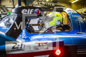 2022-06-05 - NEGRAO André (bra), Alpine Elf Team, Alpine A480 - Gibson, portrait during the Test Day of the 2022 24 Hours of Le Mans, 3rd round of the 2022 FIA World Endurance Championship, on the Circuit de la Sarthe, on June 5, 2022 in Le Mans, France - 24 HEURES DU MANS 2022 - TEST DAY - ENDURANCE - MOTORS