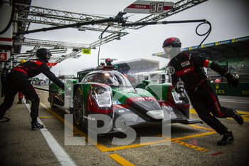 2022-06-05 - 38 GONZALEZ Roberto (mex), DA COSTA Antonio Felix (prt), STEVENS Will (gbr), Jota, Oreca 07 - Gibson, action, pit stop, during the Test Day of the 2022 24 Hours of Le Mans, 3rd round of the 2022 FIA World Endurance Championship, on the Circuit de la Sarthe, on June 5, 2022 in Le Mans, France - 24 HEURES DU MANS 2022 - TEST DAY - ENDURANCE - MOTORS