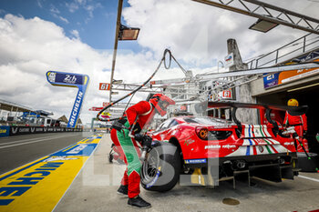 2022-06-05 - 21 MANN Simon (gbr), ULRICH Christoph (swi), VILANDER Toni (fin), AF Corse, Ferrari 488 GTE Evo, pit stop during the Test Day of the 2022 24 Hours of Le Mans, 3rd round of the 2022 FIA World Endurance Championship, on the Circuit de la Sarthe, on June 5, 2022 in Le Mans, France - 24 HEURES DU MANS 2022 - TEST DAY - ENDURANCE - MOTORS