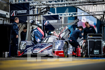 2022-06-07 - 23 LYNN Alexander (gbr), JARVIS Oliver (gbr), PIERSON Joshua (usa), United Autosports USA, Oreca 07 - Gibson, ambiance during the free practices and qualifying sessions of the 2022 24 Hours of Le Mans, 3rd round of the 2022 FIA World Endurance Championship, on the Circuit de la Sarthe, from June 8 to 12, 2022 in Le Mans, France - 24 HEURES DU MANS 2022 - FREE PRACTICES AND QUALIFYING - ENDURANCE - MOTORS