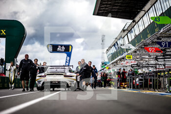 2022-06-07 - 46 CAIROLI Matteo (ita), PEDERSEN Mikkel (ita), LEUTWILER Nicolas (che), Team Project 1, Porsche 911 RSR - 19, ambiance during the free practices and qualifying sessions of the 2022 24 Hours of Le Mans, 3rd round of the 2022 FIA World Endurance Championship, on the Circuit de la Sarthe, from June 8 to 12, 2022 in Le Mans, France - 24 HEURES DU MANS 2022 - FREE PRACTICES AND QUALIFYING - ENDURANCE - MOTORS